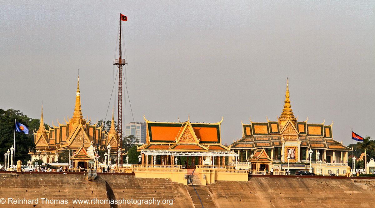 Royal Palace in Phnom Penh  by Reinhard Thomas ©